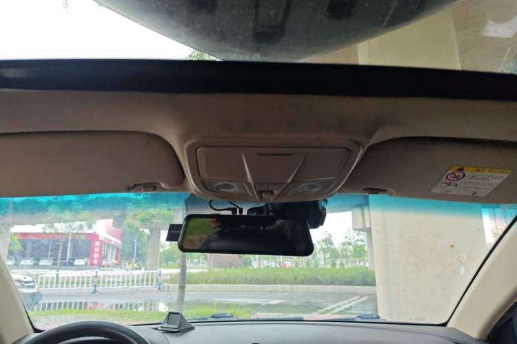 Used Geely Auto Emgrand 2017 Hatchback RS Million Edition 1.5L CVT Upward Version Headliner