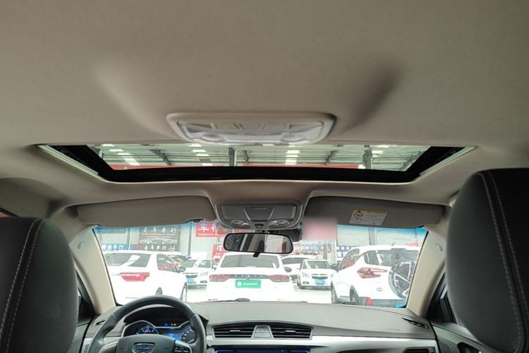Used Geely Auto Emgrand 2017 Sedan Million Edition 1.5L Manual Upward Connect Version Headliner