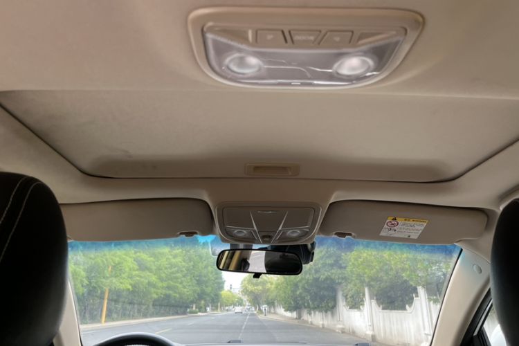 Used Geely Auto Emgrand 2017 Sedan Million Edition 1.5L Manual - Upward Version Headliner