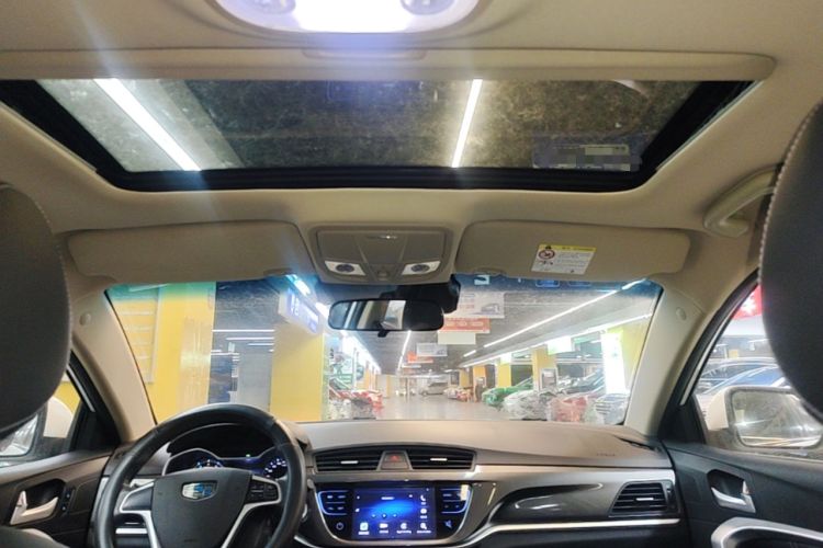 Used Geely Auto Emgrand 2017 Sedan Million Edition 1.5L Manual Upward Connect Version Headliner