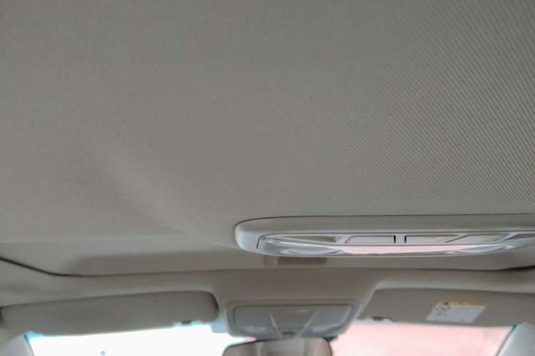 Used Geely Auto Emgrand 2017 Sedan Million Edition 1.5L CVT Upward Version Headliner
