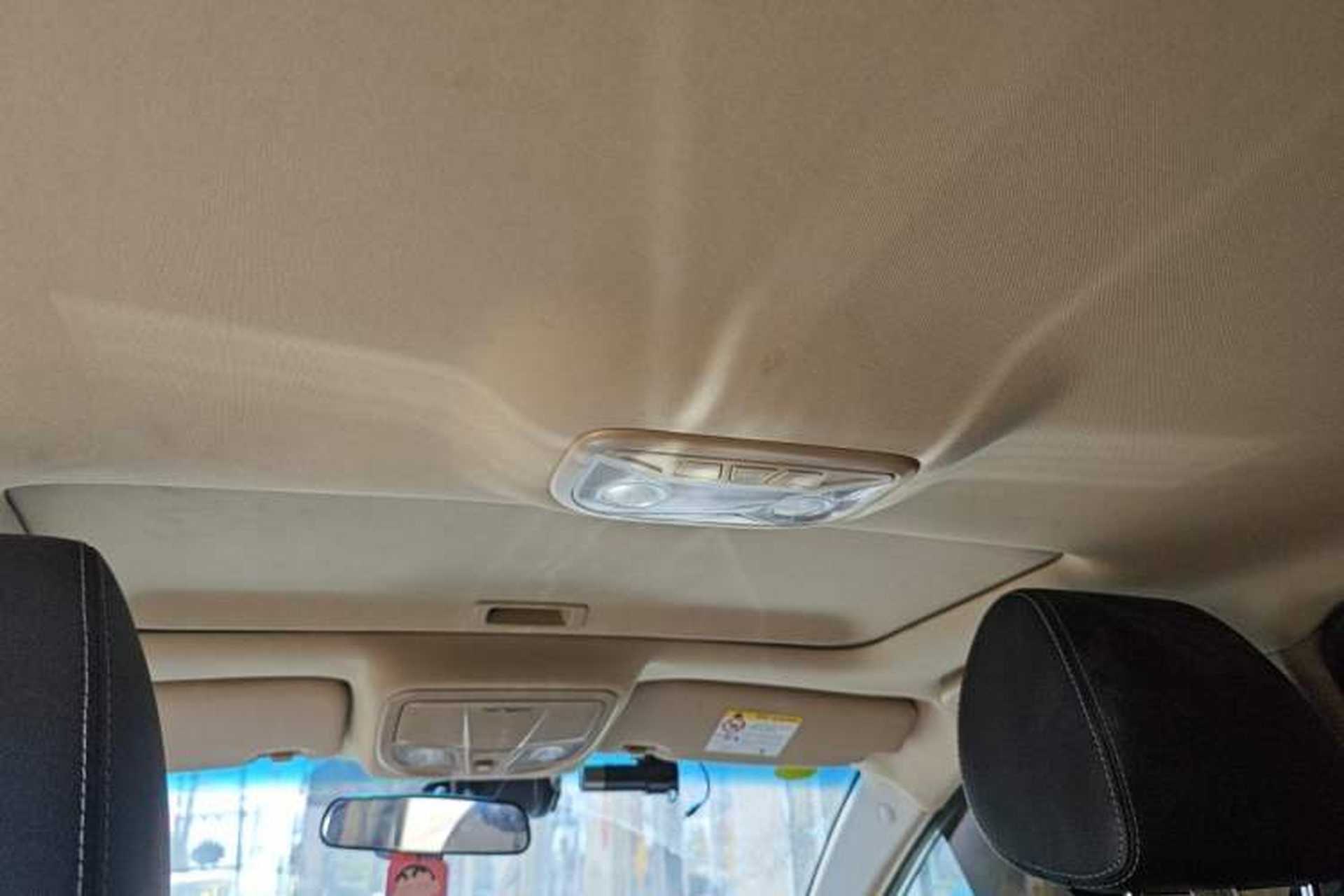 Used Geely Auto Emgrand 2017 Sedan Million Edition 1.5L CVT Upward Connectivity Version Headliner