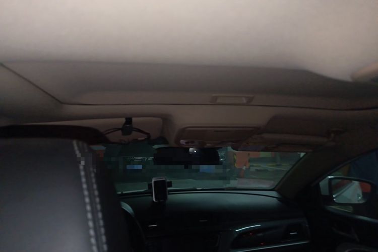 Used Geely Auto Emgrand 2017 Sedan Million Edition 1.5L CVT Upward Version Headliner