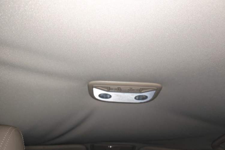 Used Geely Auto Emgrand 2017 Sedan Million Edition 1.5L CVT Luxury Model Headliner