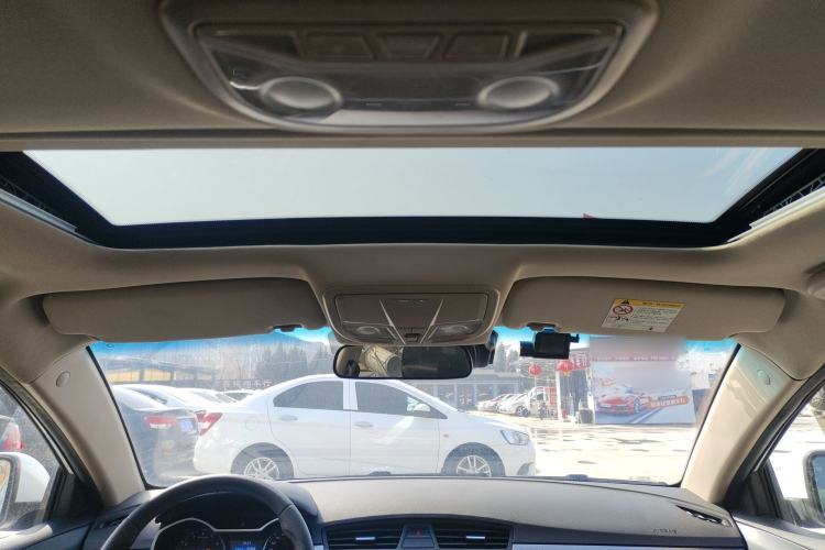 Used Geely Auto Emgrand 2017 Sedan Million Edition 1.5L CVT Upward Connectivity Version Headliner