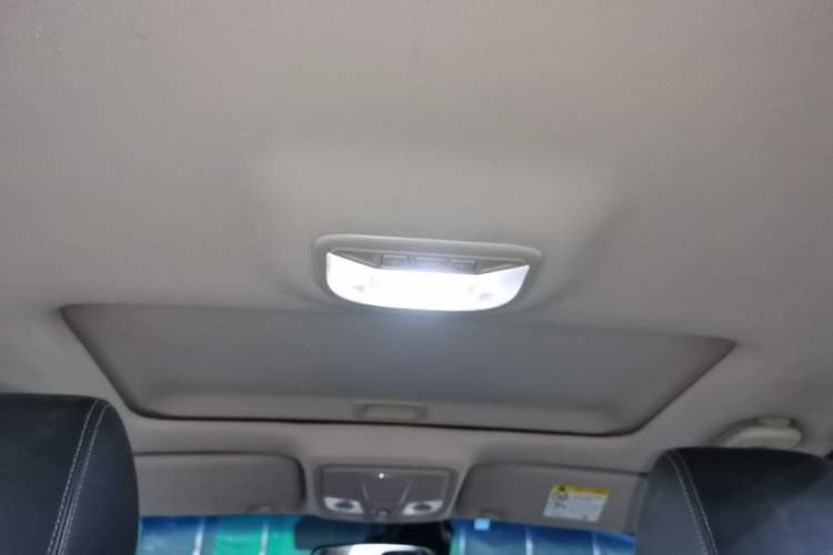 Used Geely Auto Emgrand 2017 Hatchback RS Million Edition 1.5L CVT Upward Version Headliner