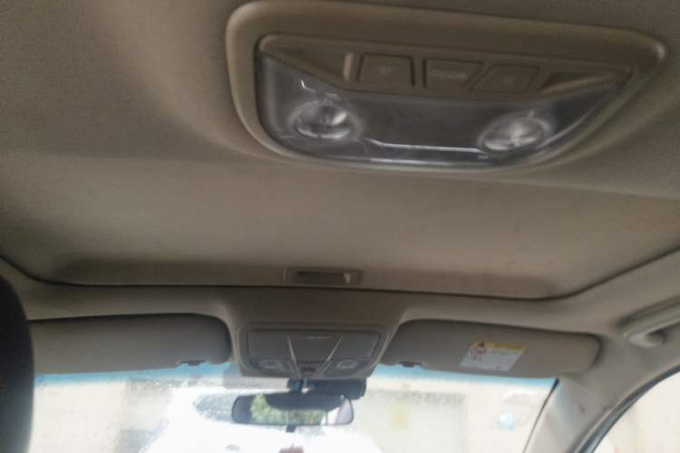 Used Geely Auto Emgrand 2017 Sedan Million Edition 1.5L Manual - Upward Version Headliner
