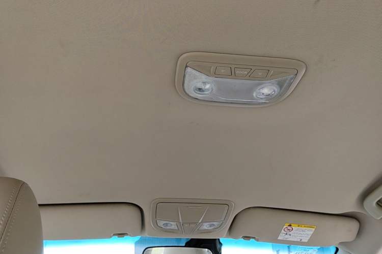 Used Geely Auto Emgrand 2017 Sedan Million Edition 1.5L CVT Luxury Model Headliner