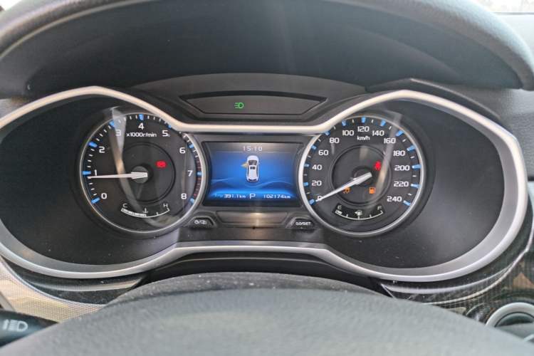 Used Geely Auto Emgrand 2017 Hatchback RS Million Edition 1.5L CVT Upward Version Instrument Cluster