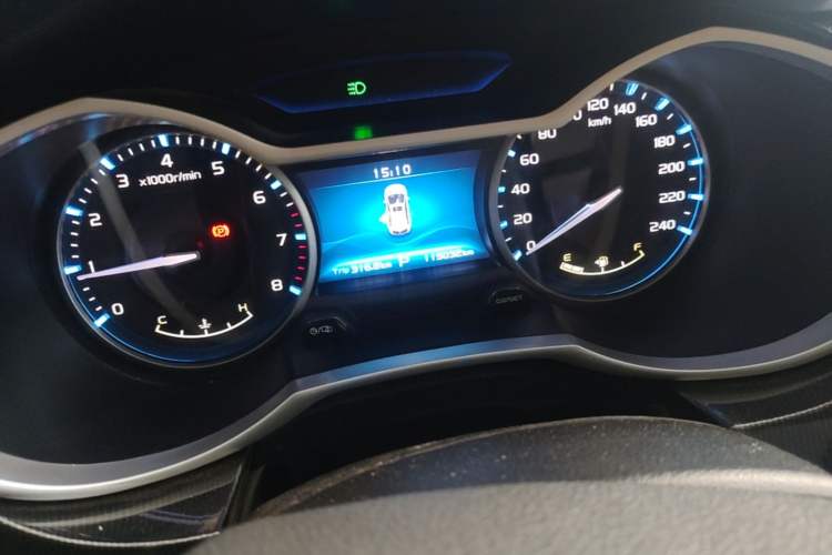 Used Geely Auto Emgrand 2017 Hatchback RS Million Edition 1.5L CVT Upward Version Instrument Cluster