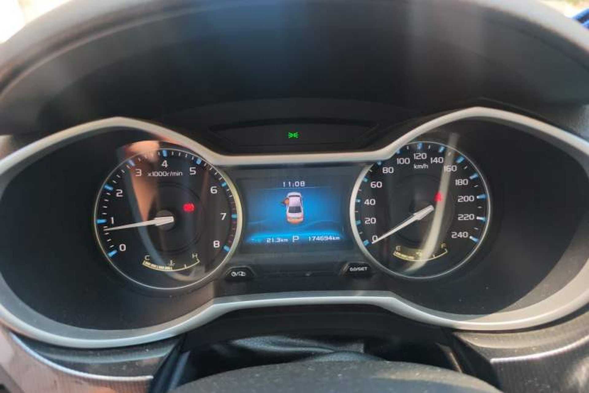 Used Geely Auto Emgrand 2017 Sedan Million Edition 1.5L CVT Upward Version Instrument Cluster