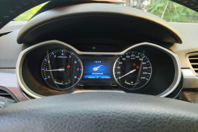Used Geely Auto Emgrand 2017 Sedan Million Edition 1.5L CVT Luxury Model Instrument Cluster