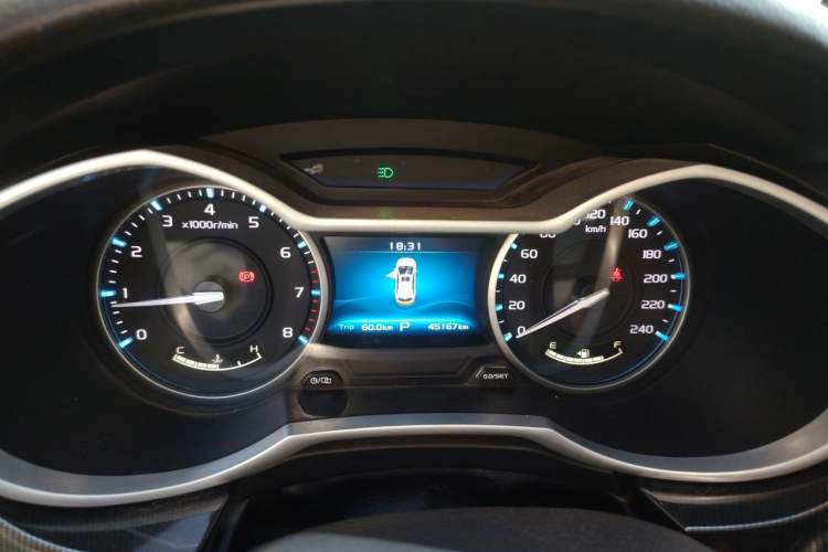 Used Geely Auto Emgrand 2017 Hatchback RS Million Edition 1.5L CVT Upward Version Instrument Cluster