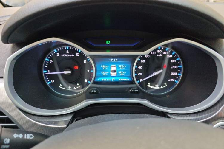 Used Geely Auto Emgrand 2017 Sedan Million Edition 1.5L CVT Upward Version Instrument Cluster