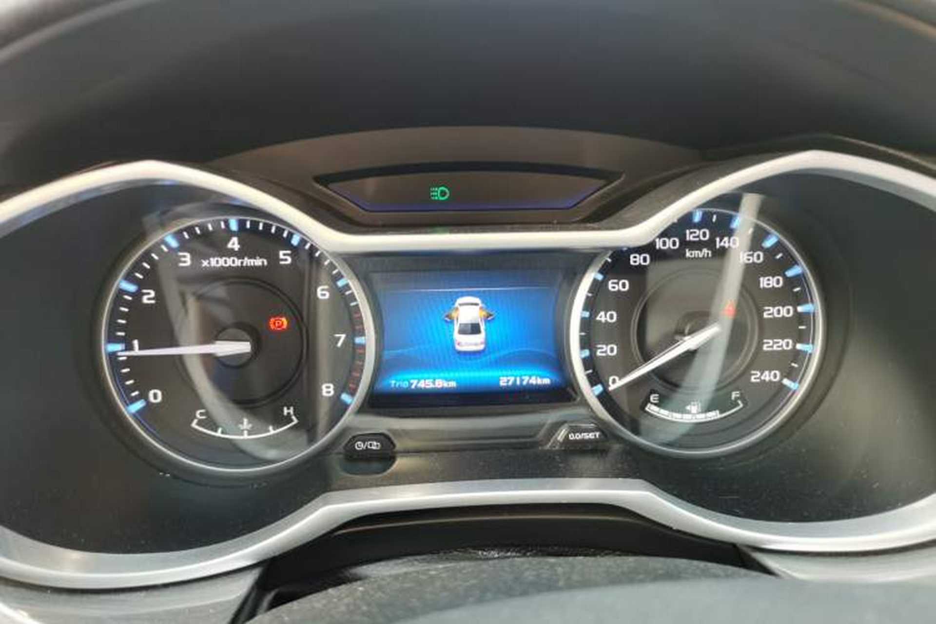 Used Geely Auto Emgrand 2017 Sedan Million Edition 1.5L Manual Fashion Model Instrument Cluster