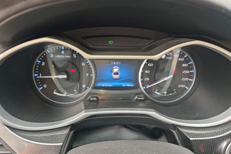 Used Geely Auto Emgrand 2017 Sedan Million Edition 1.5L Manual Upward Connect Version Instrument Cluster