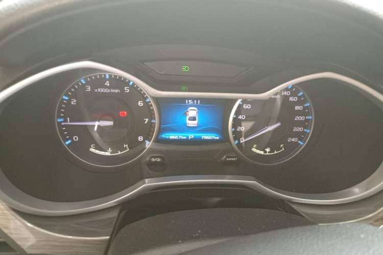 Used Geely Auto Emgrand 2017 Sedan Million Edition 1.5L CVT Luxury Model Instrument Cluster