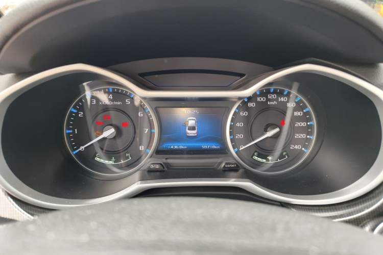 Used Geely Auto Emgrand 2017 Sedan Million Edition 1.5L Manual - Upward Version Instrument Cluster