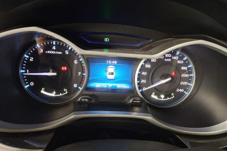 Used Geely Auto Emgrand 2017 Sedan Million Edition 1.5L CVT Upward Connectivity Version Instrument Cluster