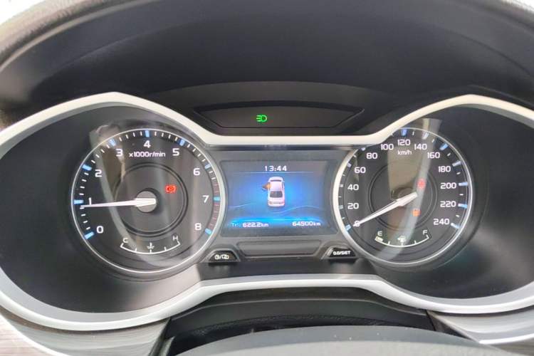 Used Geely Auto Emgrand 2017 Sedan Million Edition 1.5L Manual Luxury Model Instrument Cluster