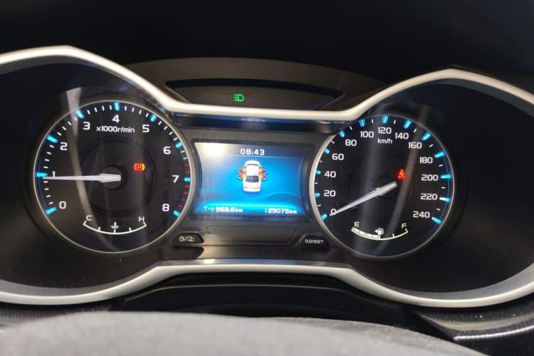 Used Geely Auto Emgrand 2017 Sedan Million Edition 1.5L Manual - Upward Version Instrument Cluster