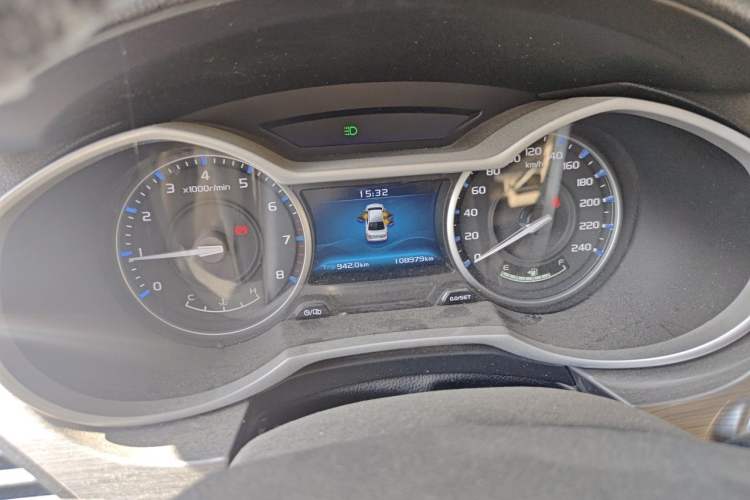 Used Geely Auto Emgrand 2017 Sedan Million Edition 1.5L Manual Luxury Model Instrument Cluster