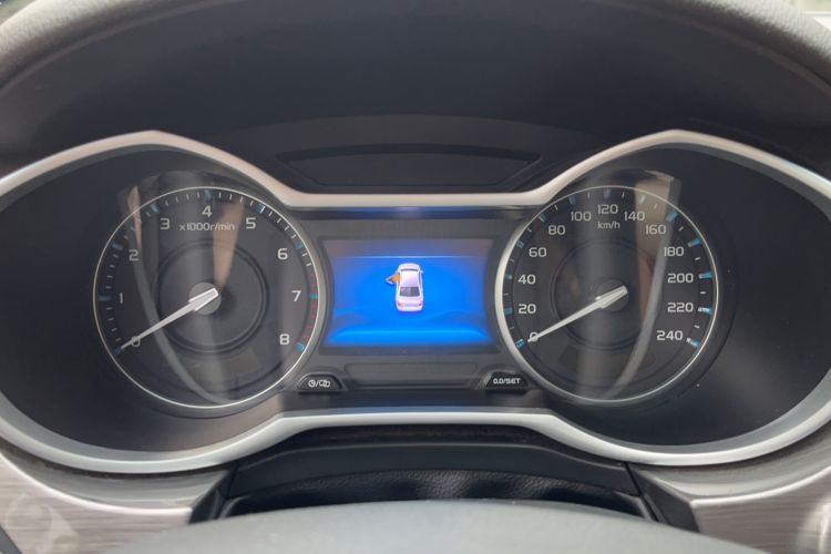 Used Geely Auto Emgrand 2017 Sedan Million Edition 1.5L CVT Luxury Model Instrument Cluster