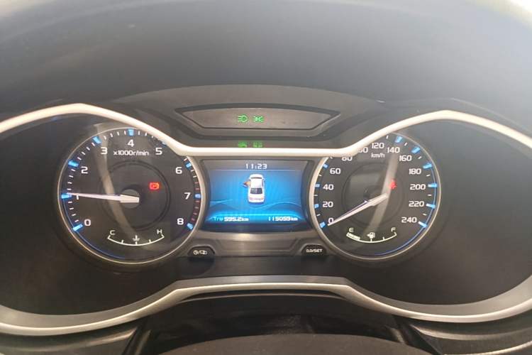 Used Geely Auto Emgrand 2017 Sedan Million Edition 1.5L Manual - Upward Version Instrument Cluster