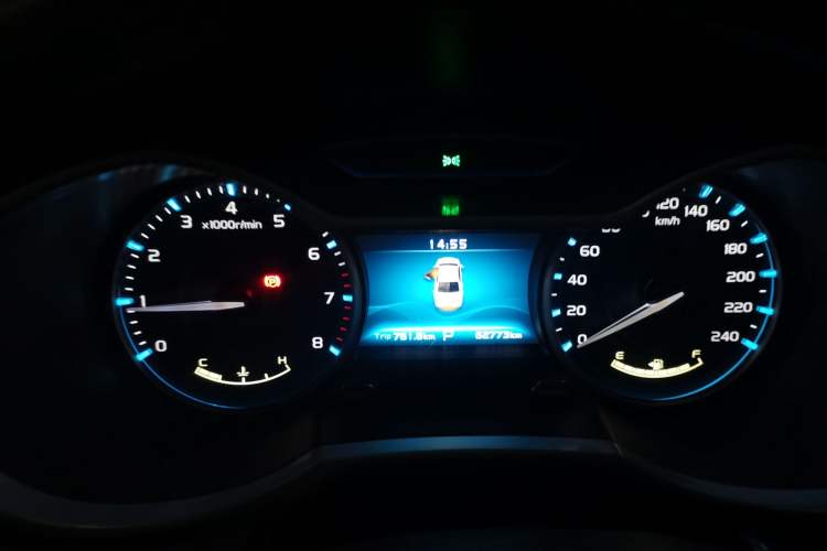 Used Geely Auto Emgrand 2017 Sedan Million Edition 1.5L CVT Upward Version Instrument Cluster