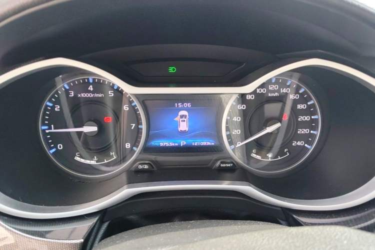 Used Geely Auto Emgrand 2017 Hatchback RS Million Edition 1.5L CVT Upward Version Instrument Cluster