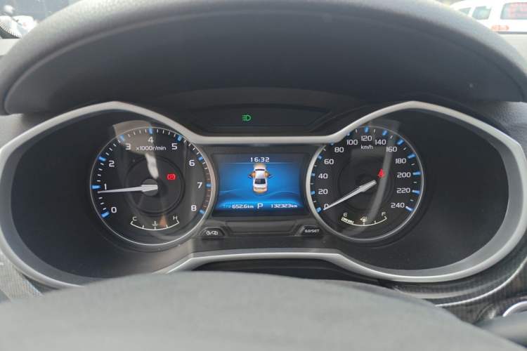 Used Geely Auto Emgrand 2017 Sedan Million Edition 1.5L CVT Upward Version Instrument Cluster