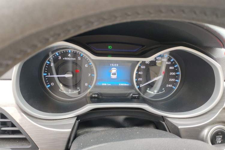 Used Geely Auto Emgrand 2017 Sedan Million Edition 1.5L Manual Luxury Model Instrument Cluster