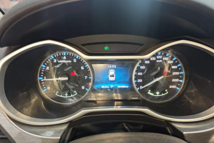 Used Geely Auto Emgrand 2017 Sedan Million Edition 1.5L CVT Luxury Model Instrument Cluster