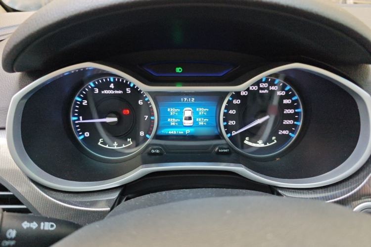 Used Geely Auto Emgrand 2017 Sedan Million Edition 1.5L CVT Upward Version Instrument Cluster