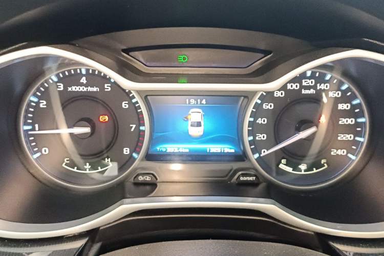 Used Geely Auto Emgrand 2017 Sedan Million Edition 1.5L Manual - Upward Version Instrument Cluster