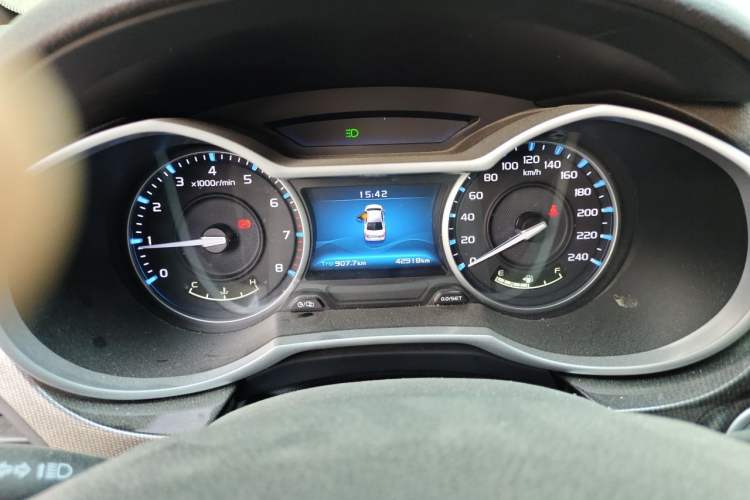 Used Geely Auto Emgrand 2017 Sedan Million Edition 1.5L Manual Upward Connect Version Instrument Cluster