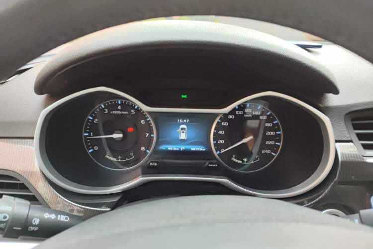 Used Geely Auto Emgrand 2017 Hatchback RS Million Edition 1.5L CVT Upward Version Instrument Cluster