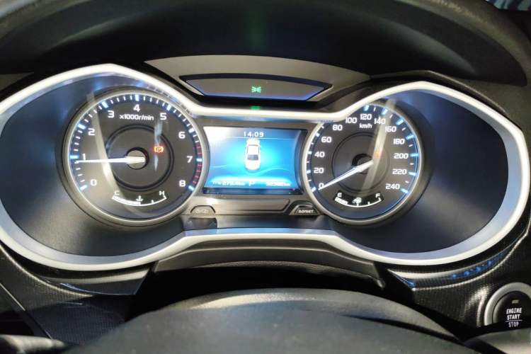 Used Geely Auto Emgrand 2017 Sedan Million Edition 1.5L CVT Upward Version Instrument Cluster