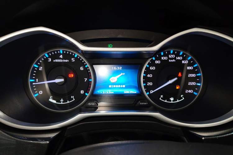 Used Geely Auto Emgrand 2017 Sedan Million Edition 1.5L Manual - Upward Version Instrument Cluster