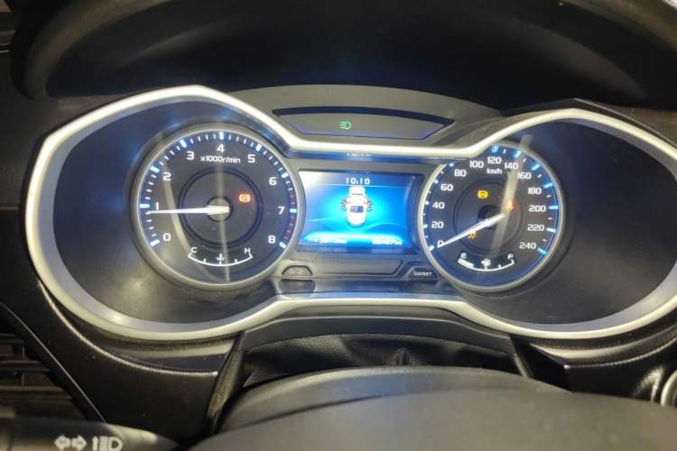 Used Geely Auto Emgrand 2017 Sedan Million Edition 1.5L Manual - Upward Version Instrument Cluster