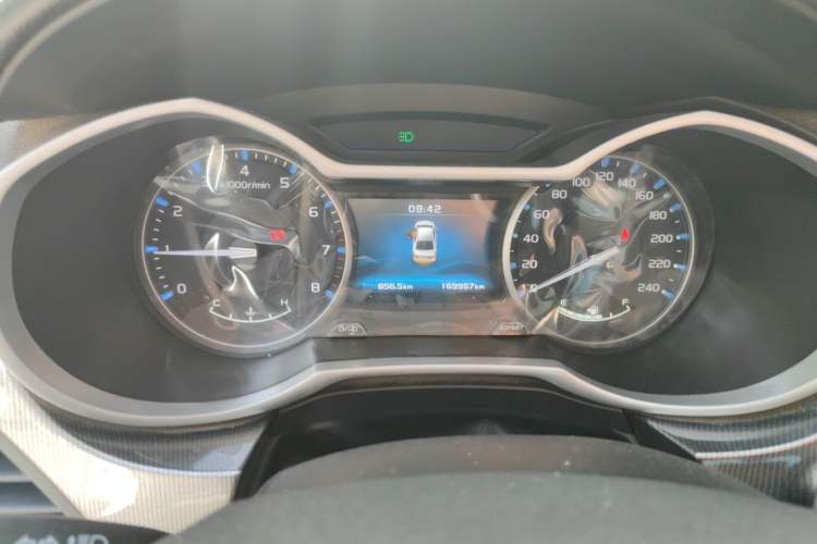 Used Geely Auto Emgrand 2017 Sedan Million Edition 1.5L Manual Upward Connect Version Instrument Cluster