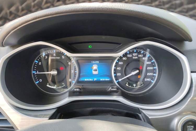 Used Geely Auto Emgrand 2017 Sedan Million Edition 1.5L CVT Luxury Model Instrument Cluster