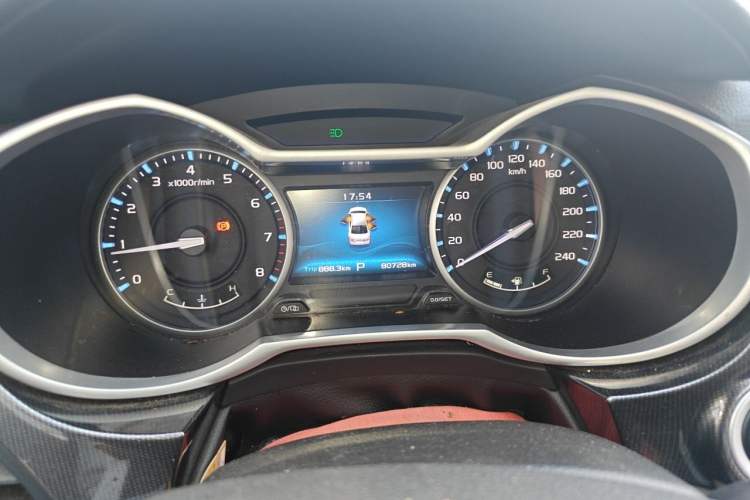 Used Geely Auto Emgrand 2017 Sedan Million Edition 1.5L CVT Upward Version Instrument Cluster