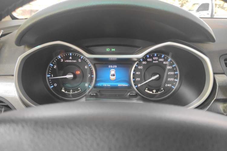 Used Geely Auto Emgrand 2017 Sedan Million Edition 1.5L Manual Upward Connect Version Instrument Cluster