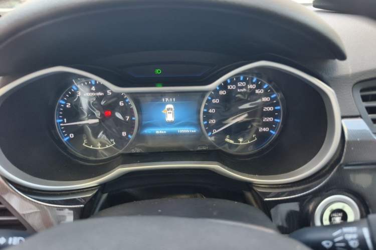Used Geely Auto Emgrand 2017 Hatchback RS Million Edition 1.5L Manual Upward Version Instrument Cluster
