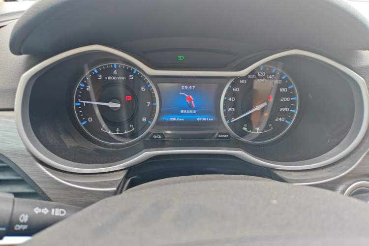 Used Geely Auto Emgrand 2017 Sedan Million Edition 1.5L Manual Luxury Model Instrument Cluster