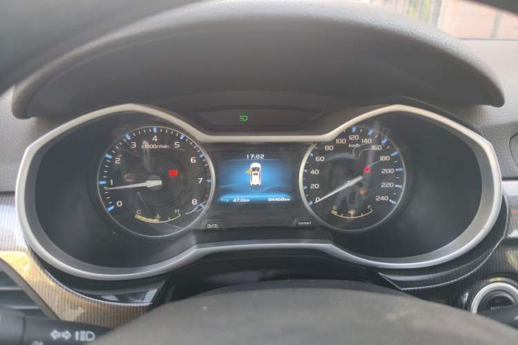 Used Geely Auto Emgrand 2017 Hatchback RS Million Edition 1.5L Manual Upward Version Instrument Cluster