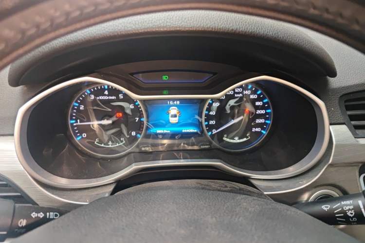Used Geely Auto Emgrand 2017 Sedan Million Edition 1.5L Manual Luxury Model Instrument Cluster