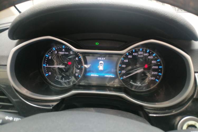Used Geely Auto Emgrand 2017 Hatchback RS Million Edition 1.5L Manual Upward Version Instrument Cluster