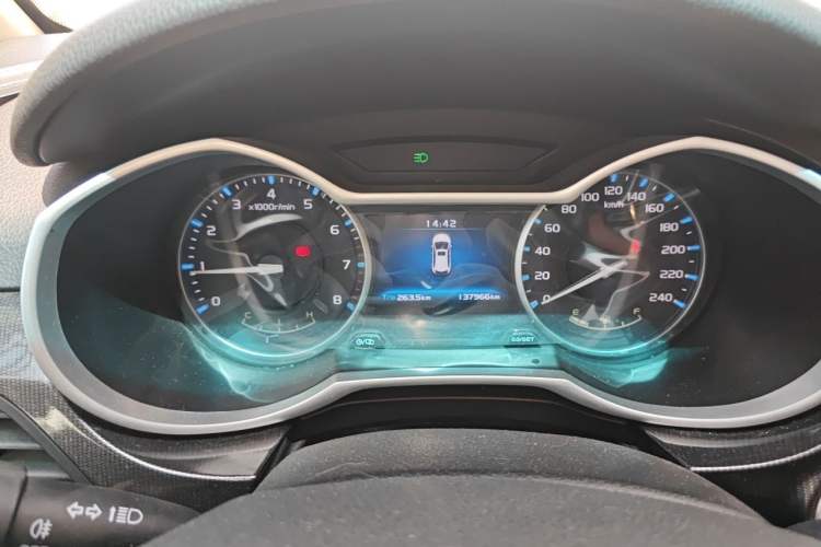 Used Geely Auto Emgrand 2017 Hatchback RS Million Edition 1.5L Manual Upward Version Instrument Cluster